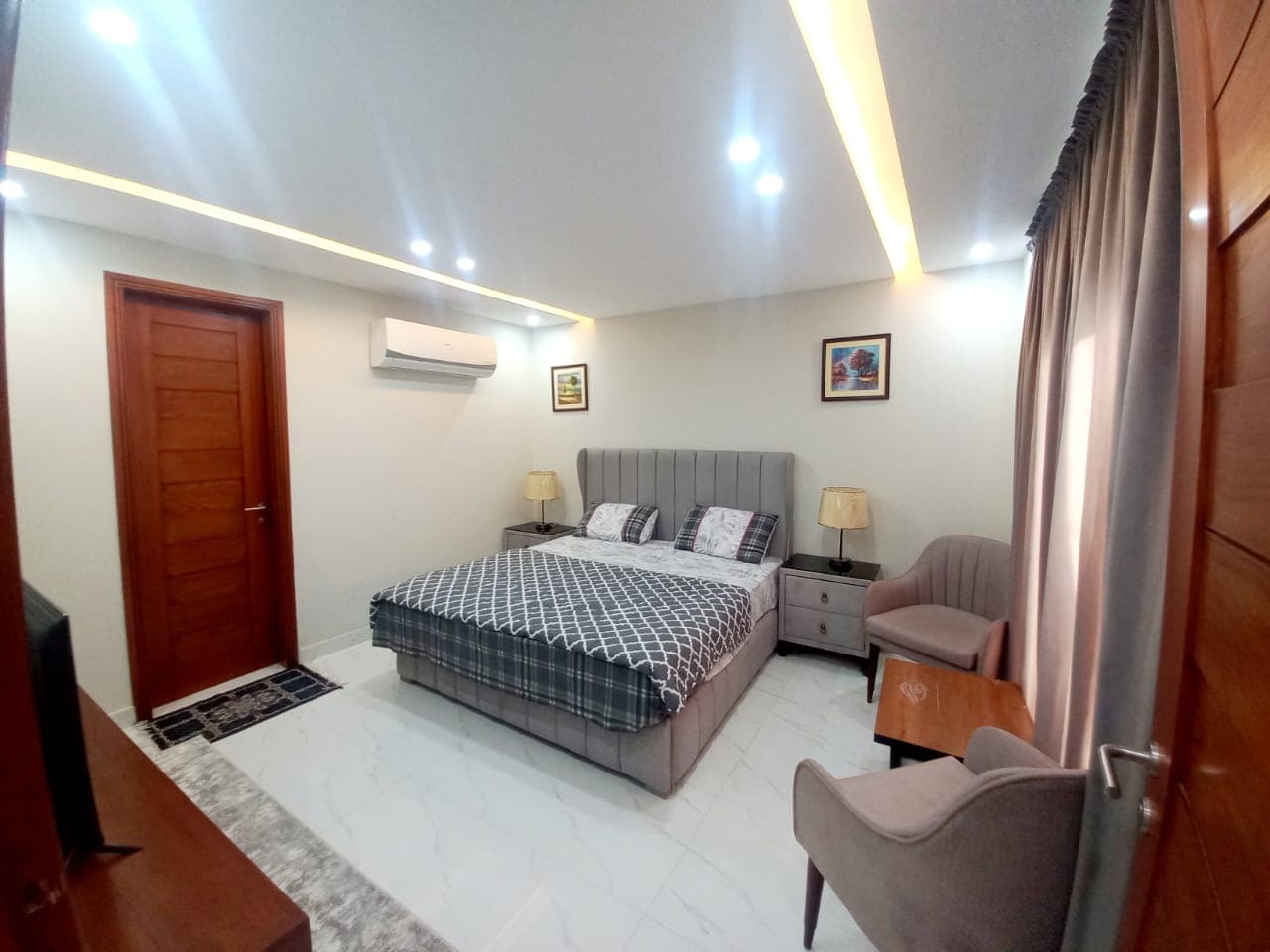 1 Bed Apartment for Sale in Bahria Town — Apartment in Bahria Town